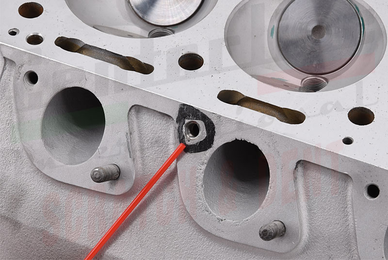 Scratch & Dent 2000 Cylinder Head Centerline International